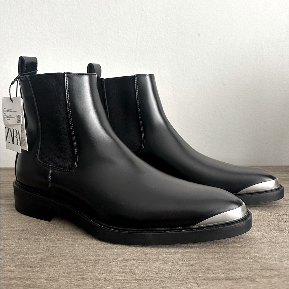 New with tags Zara men boots size 10